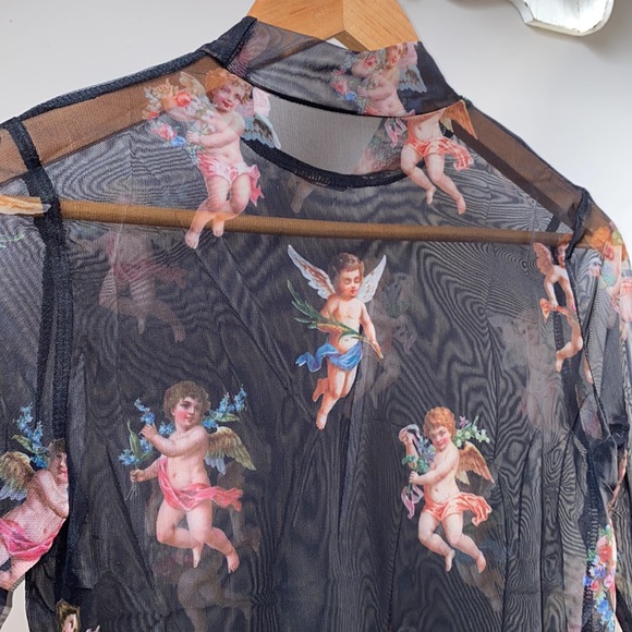 Floral Cherub Long Sleeve Crop Top ~ Brand New - Picture 6 of 10